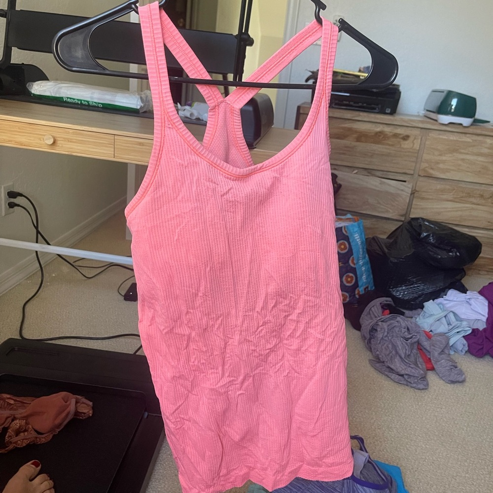 Lululemon tank top